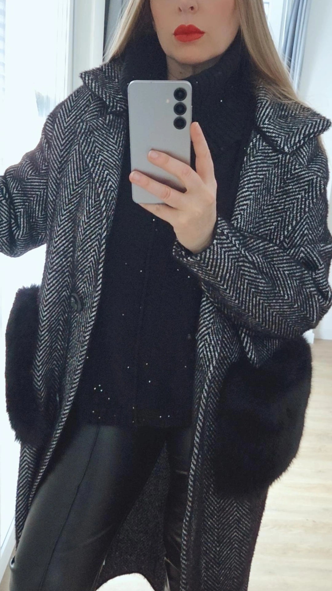 Cappotto tasche eco pelliccia